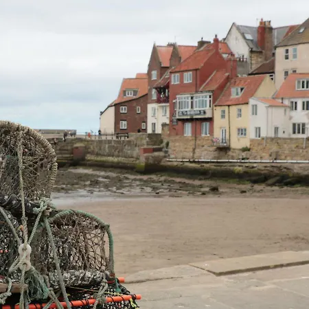 Marina Nyaraló Whitby